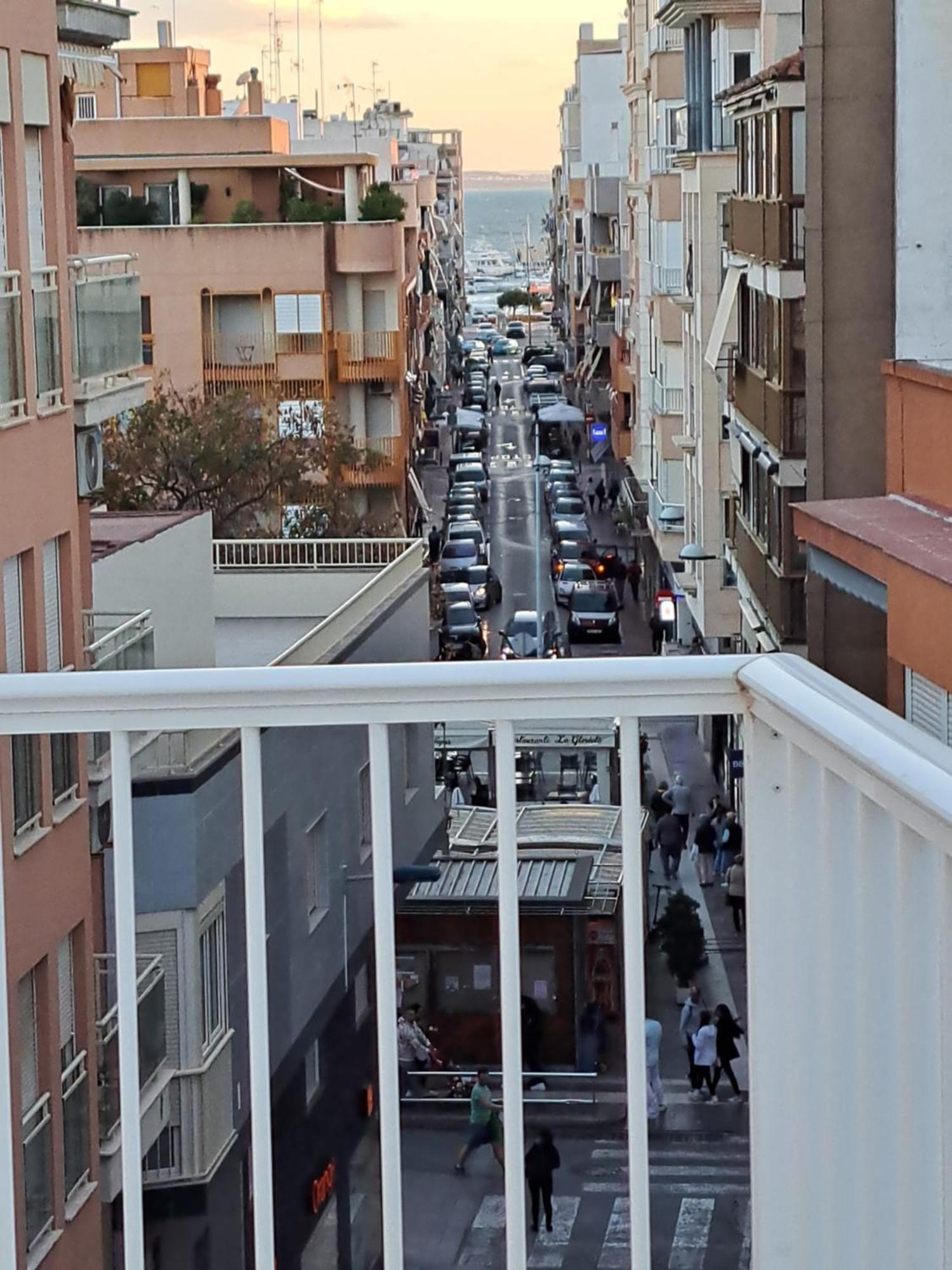 Apartamentos Centro Santa Pola Ruang foto