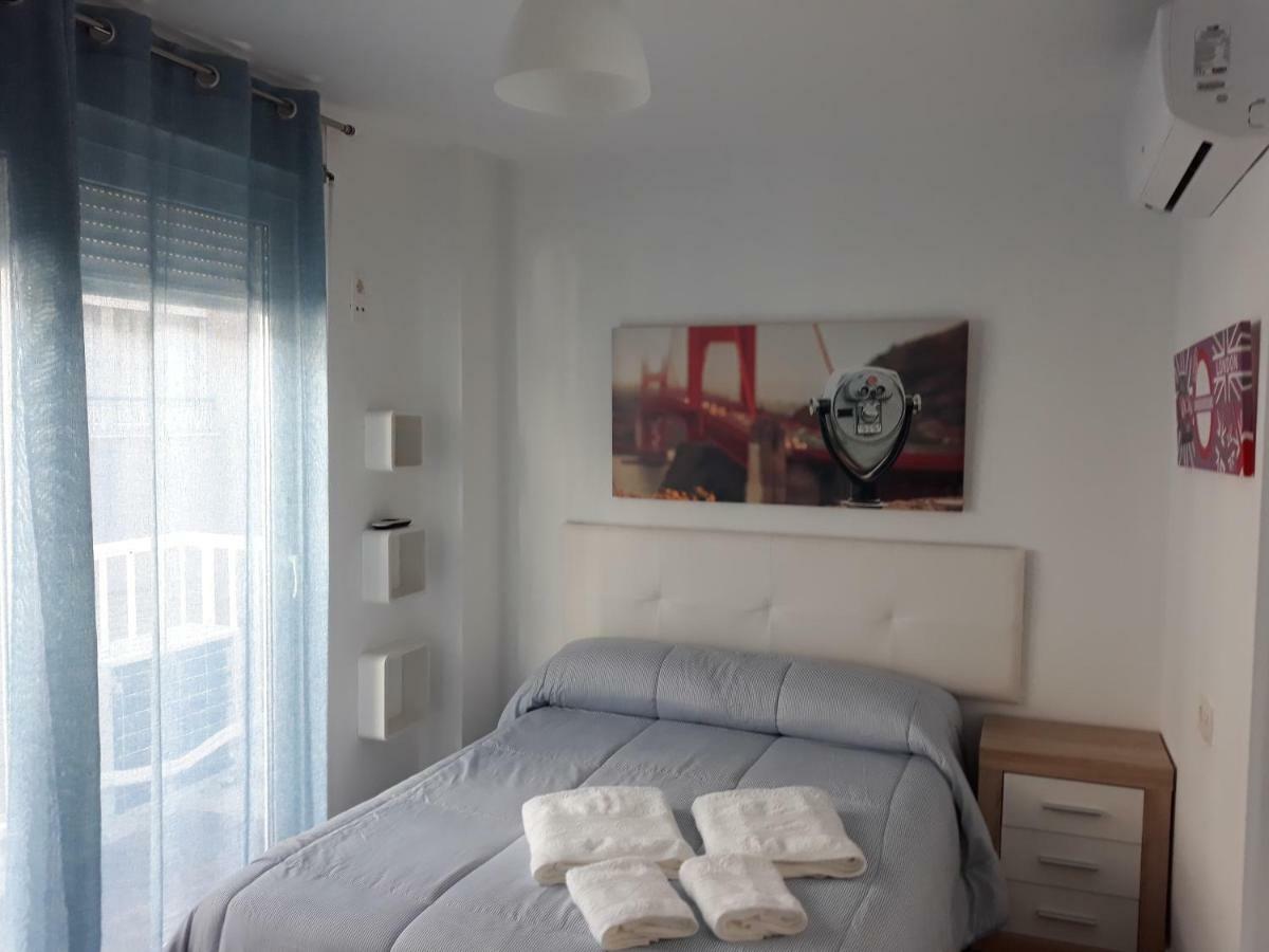 Apartamentos Centro Santa Pola Bagian luar foto